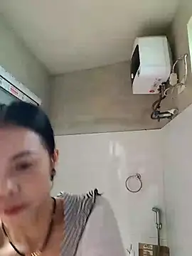 Tinease online show from September 2025 03:08:01 AM