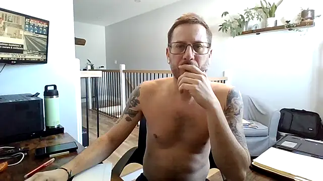 Bigdicktrav902 online show from February 2025 04:25:02 PM