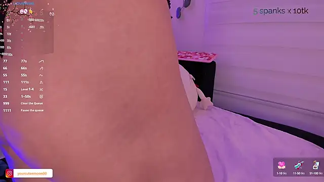 moonliiiight1 online show from December 2024 02:01:02 AM