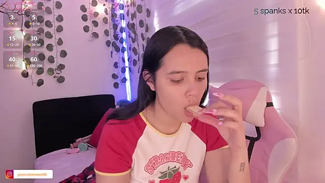 moonliiiight1 online show from January 2025 06:06:01 PM