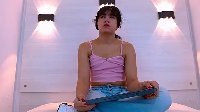 AndreaGil  online show from December 2025 01:15:01 PM