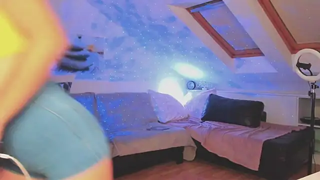 MiaRouge online show from September 2025 06:11:02 PM