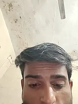 Snapshot of PRIYANHU@xh chatting on November 2025 04:39:01 PM PRIYANHUxh online show from November 2025 04:39:01 PM