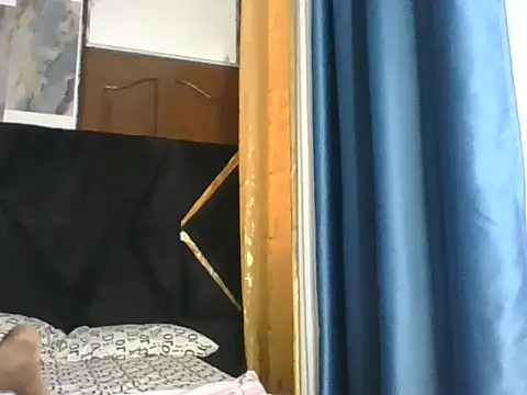 Snapshot of vannessa chatting on July 2026 07:23:02 AM vannessa online show from July 2026 07:23:02 AM