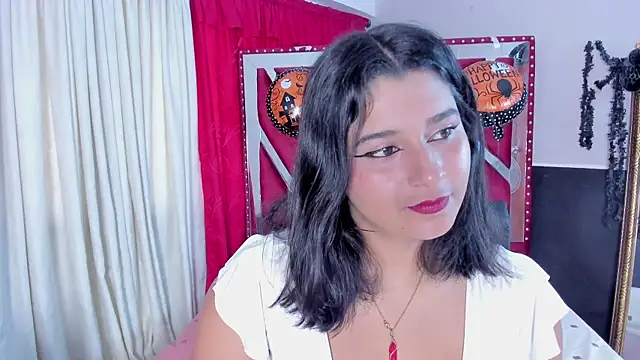Snapshot of Megan_Whitte chatting on October 2025 08:36:02 PM Megan Whitte online show from October 2025 08:36:02 PM