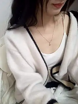 Snapshot of Lovely_kute chatting on February 2025 07:42:02 AM Lovely kute online show from February 2025 07:42:02 AM