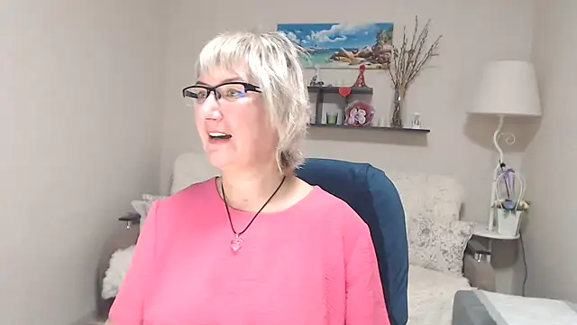 FleurMays online show from October 2025 05:17:02 AM