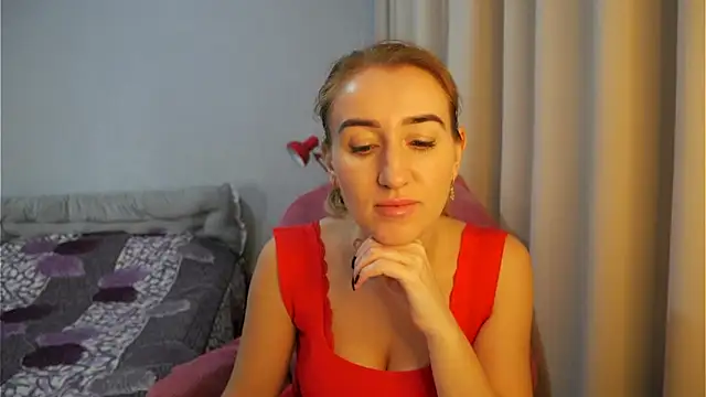 Sophiloren online show from February 2026 09:38:01 AM