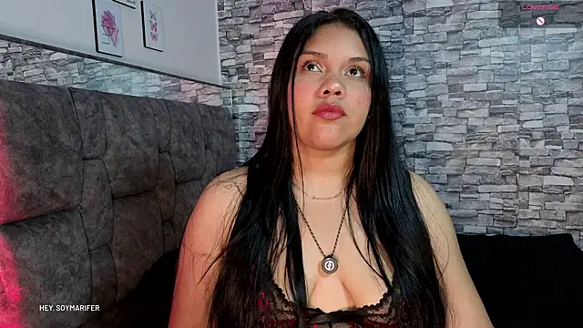 Snapshot of mariferprivxx chatting on May 2026 04:18:01 AM mariferprivxx online show from May 2026 04:18:01 AM