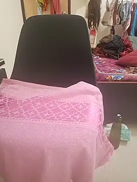 Snapshot of MakeMeCumAhh chatting on March 2025 01:43:01 AM MakeMeCumAhh online show from March 2025 01:43:01 AM