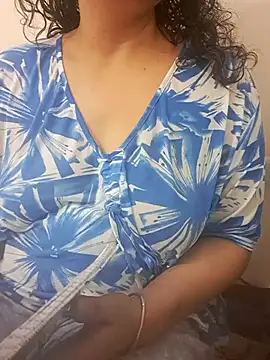 Snapshot of MakeMeCumAhh chatting on March 2025 08:00:02 PM MakeMeCumAhh online show from March 2025 08:00:02 PM