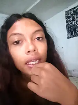 Lunita 5 online show from March 2026 02:39:02 PM