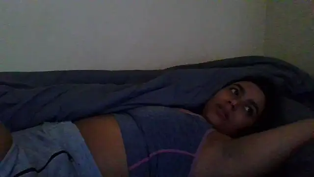 cinnaminnie online show from January 2025 05:51:02 PM