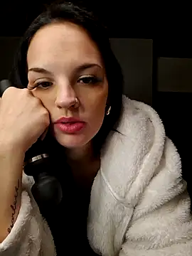 Snapshot of Jujuicy_97 chatting on December 2024 08:33:02 AM Jujuicy 97 online show from December 2024 08:33:02 AM