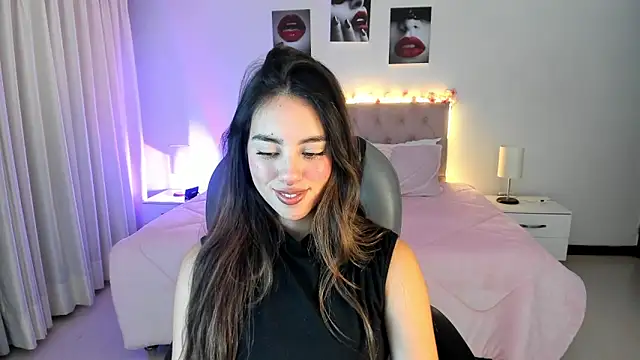 Snapshot of _Charlotte_evans_1 chatting on November 2025 12:22:02 AM Charlotte evans 1 online show from November 2025 12:22:02 AM