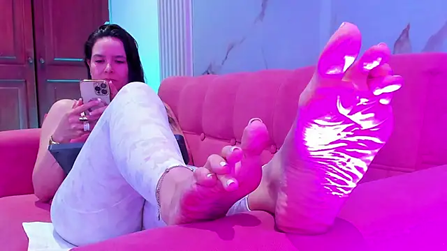 BridgetRodriguez online show from September 2025 12:27:01 PM