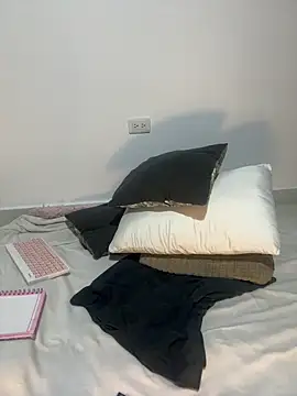 paula perez09 online show from February 2025 12:05:01 AM