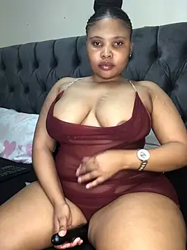 Snapshot of Anaelle24 chatting on June 2026 05:34:01 AM Anaelle24 online show from June 2026 05:34:01 AM