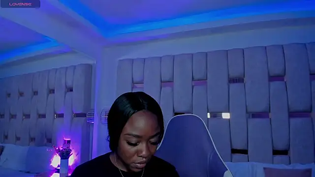 mia schwarz online show from March 2026 09:43:01 PM