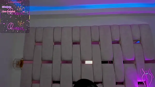 mia schwarz online show from April 2026 01:54:02 PM