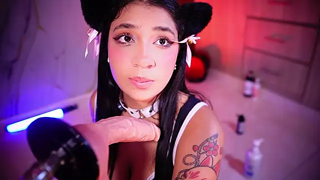 Mikubani18 online show from June 2026 06:52:02 AM