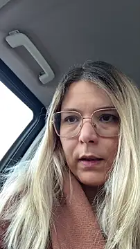 EmyLana online show from February 2026 08:43:01 AM