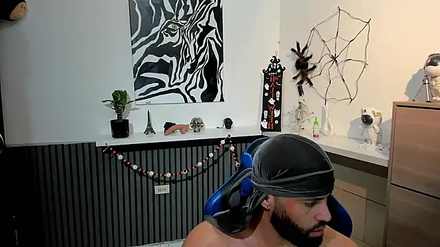 Daemon21 online show from November 2025 10:42:02 PM