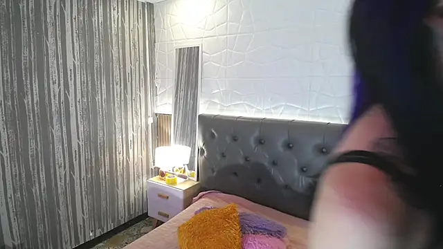 amapola hs online show from September 2025 08:53:02 PM