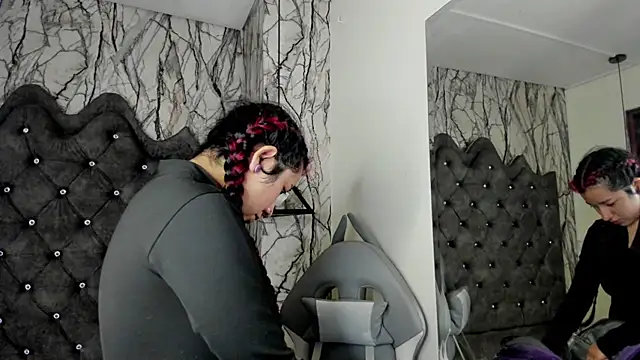larissa01  online show from January 2025 02:50:01 AM