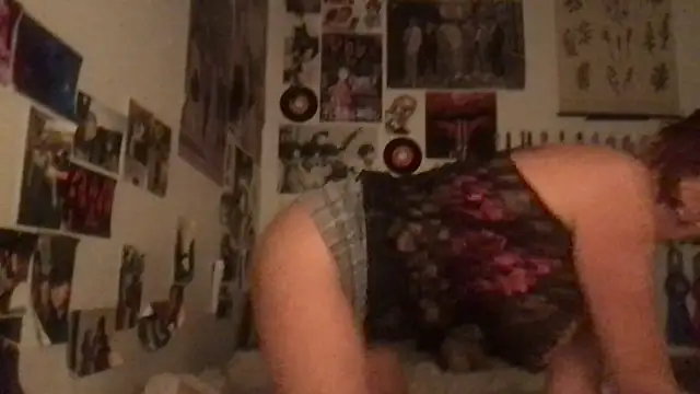 Snapshot of karrmmaa chatting on December 2025 10:35:02 AM karrmmaa online show from December 2025 10:35:02 AM