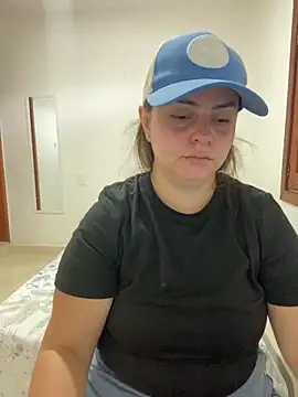 Im Amelia online show from April 2026 02:28:01 PM