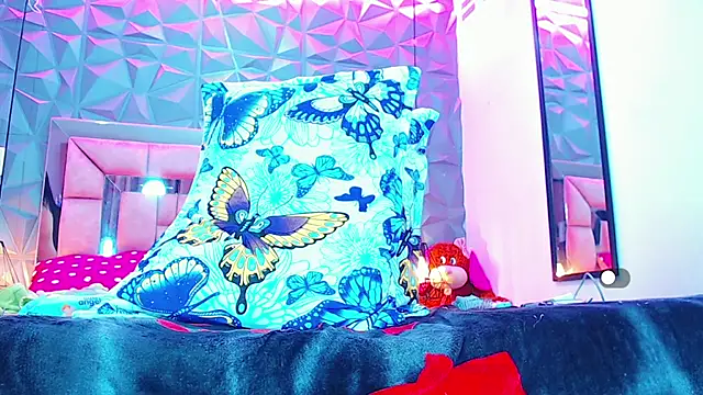 Doll IvannaTs online show from December 2024 06:06:02 AM