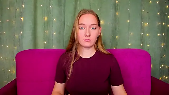 AlinaVice online show from October 2025 01:17:01 AM