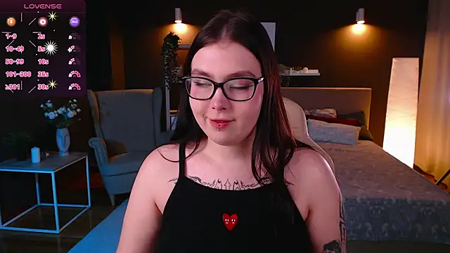 Snapshot of Arizonaa_Muse chatting on December 2024 12:27:02 PM Arizonaa Muse online show from December 2024 12:27:02 PM