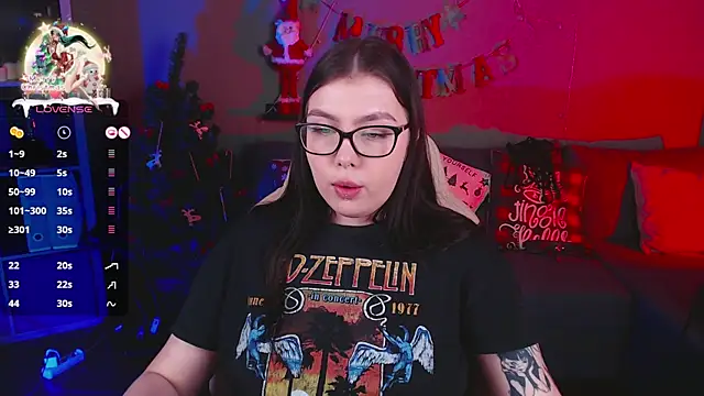 Snapshot of Arizonaa_Muse chatting on December 2024 03:30:02 PM Arizonaa Muse online show from December 2024 03:30:02 PM