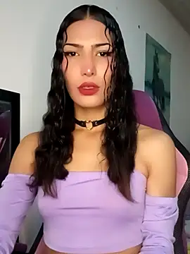 Lanna hott  online show from January 2026 01:15:01 PM