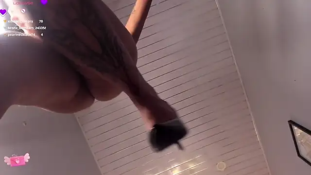 Valkiria ponce online show from February 2025 04:56:02 PM