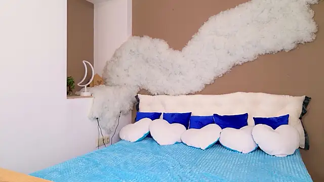 GloriNichols online show from November 2025 06:22:01 AM