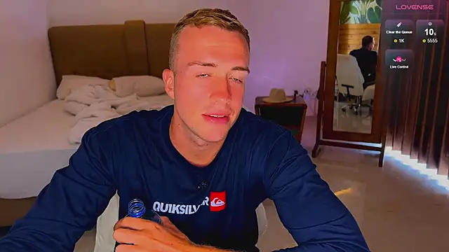 tommy cumfinger online show from November 2025 03:18:02 AM