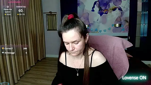 AriaGray online show from March 2026 07:52:01 PM