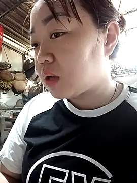 VyOanh2K online show from February 2025 01:15:02 AM