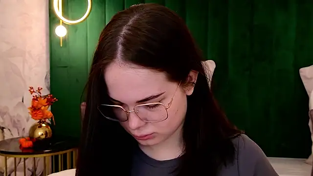 DeniseReese online show from October 2025 02:42:02 AM