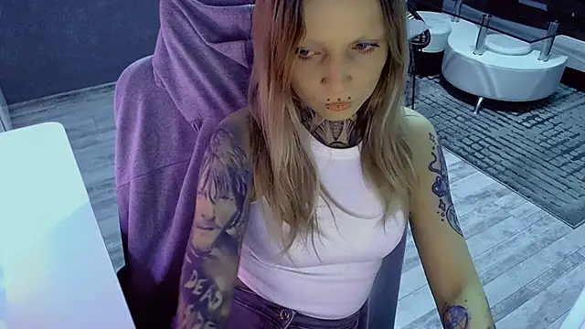 InesGold online show from April 2026 06:20:02 AM