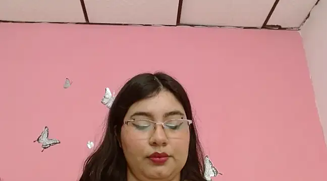 LaylaHolmes online show from December 2024 05:43:01 PM