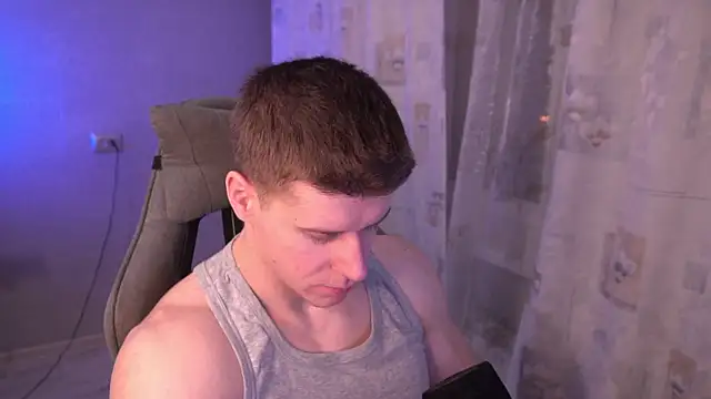 Bruno Banani online show from November 2025 08:27:02 PM