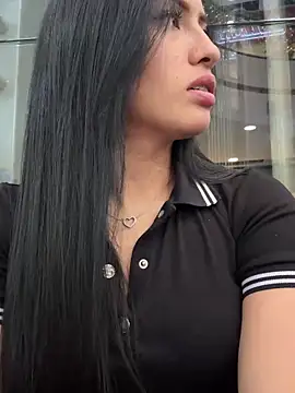 Snapshot of Sara_luna_ chatting on December 2024 10:02:02 PM Sara luna online show from December 2024 10:02:02 PM