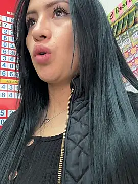 Snapshot of Sara_luna_ chatting on March 2025 03:58:02 PM Sara luna online show from March 2025 03:58:02 PM