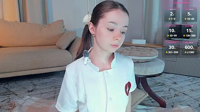 DominikaElis online show from April 2026 07:11:02 PM