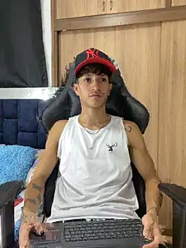  CamiloBass online show from February 2026 01:05:02 AM