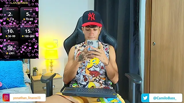  CamiloBass online show from April 2026 07:22:01 PM